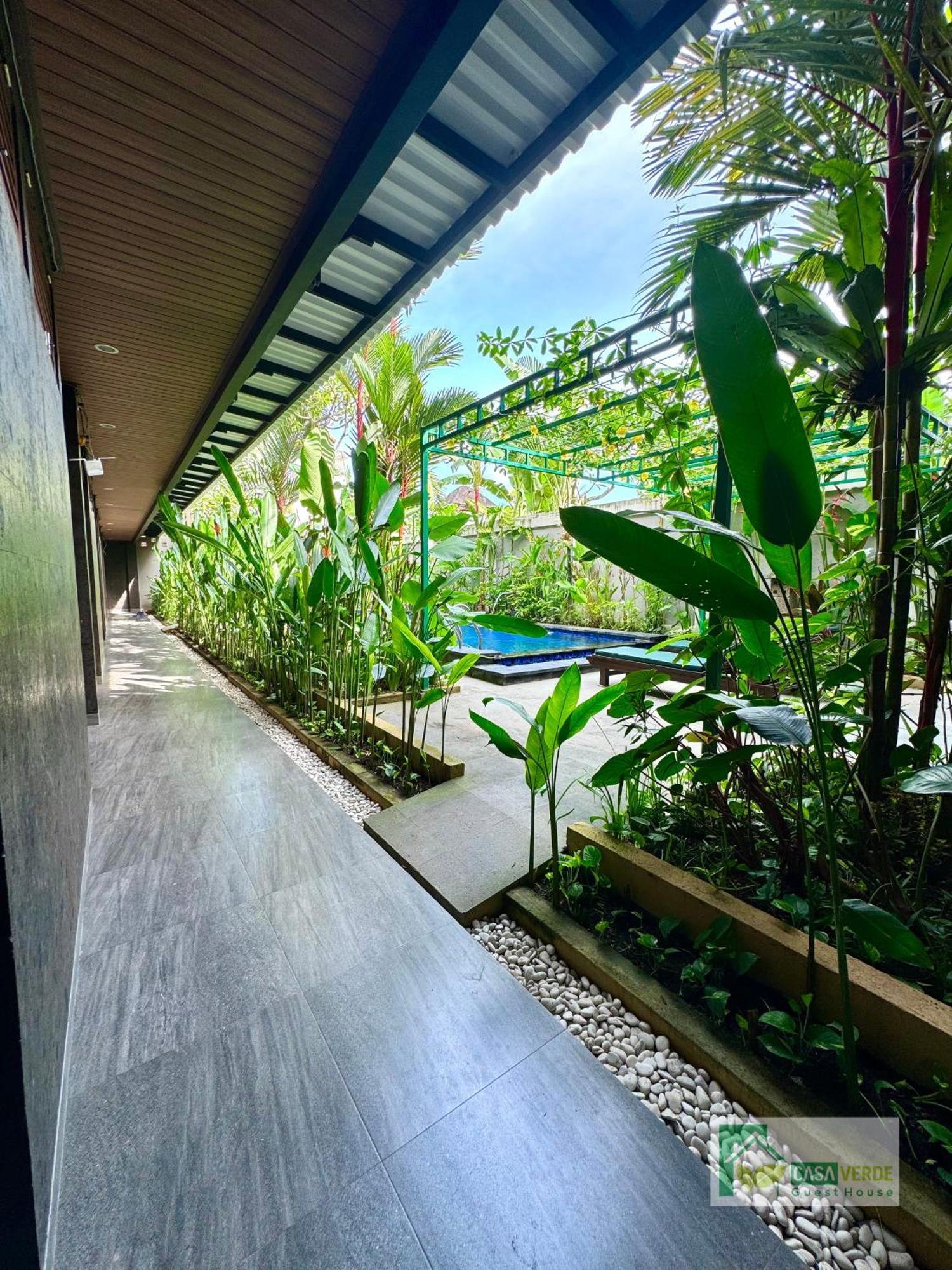 Casa Verde Guest House Sempidi Bagian luar foto